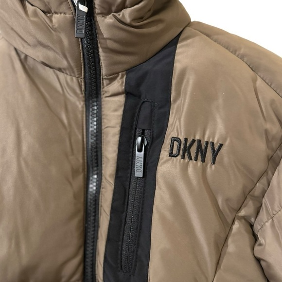 DKNY Kids 5/6 Winter Puffer Coat NWT - Picture 2 of 7